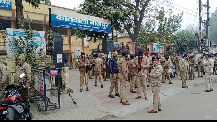 विवादों में रहने वाली बाजपुर पुलिस एक बार फिर सुर्खियों में