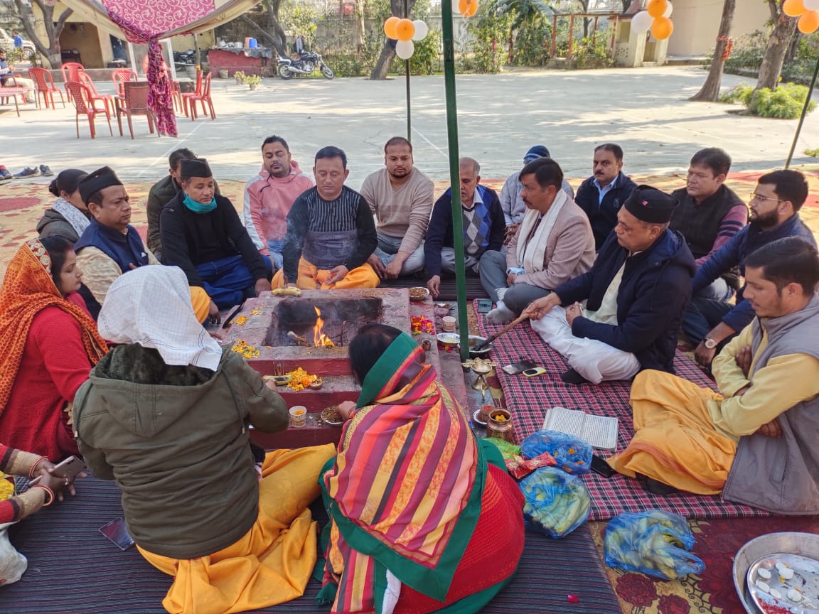 मुख्यमंत्री रावत एवं सांसद  अजय भट्ट की शीघ्र स्वास्थ्य लाभ के लिए किया गया यज्ञ